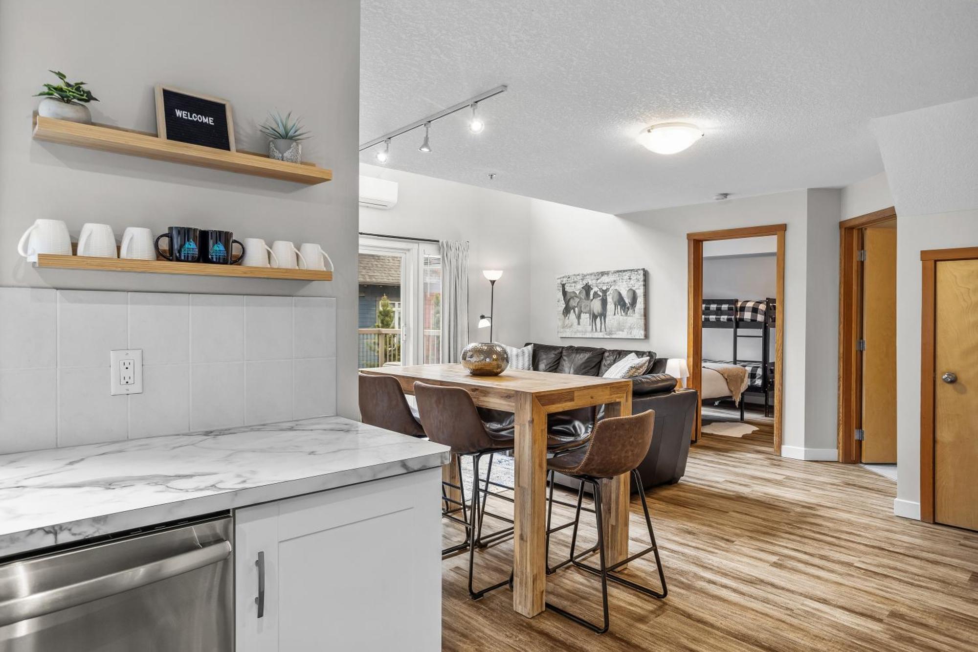 Charming 1 Bdrm Loft With Views Managed By Little Sister Getaways Apartment