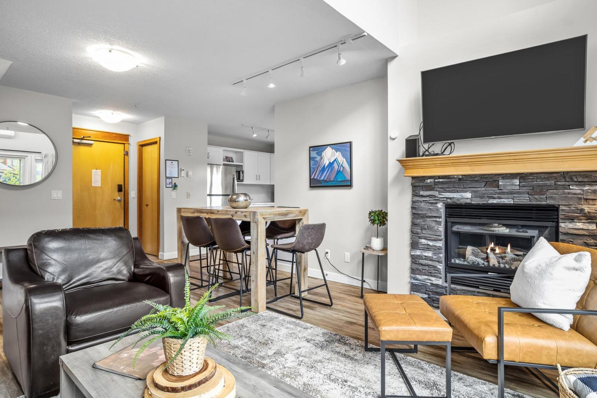 Charming 1 Bdrm Loft With Views Managed By Little Sister Getaways Apartment Canmore