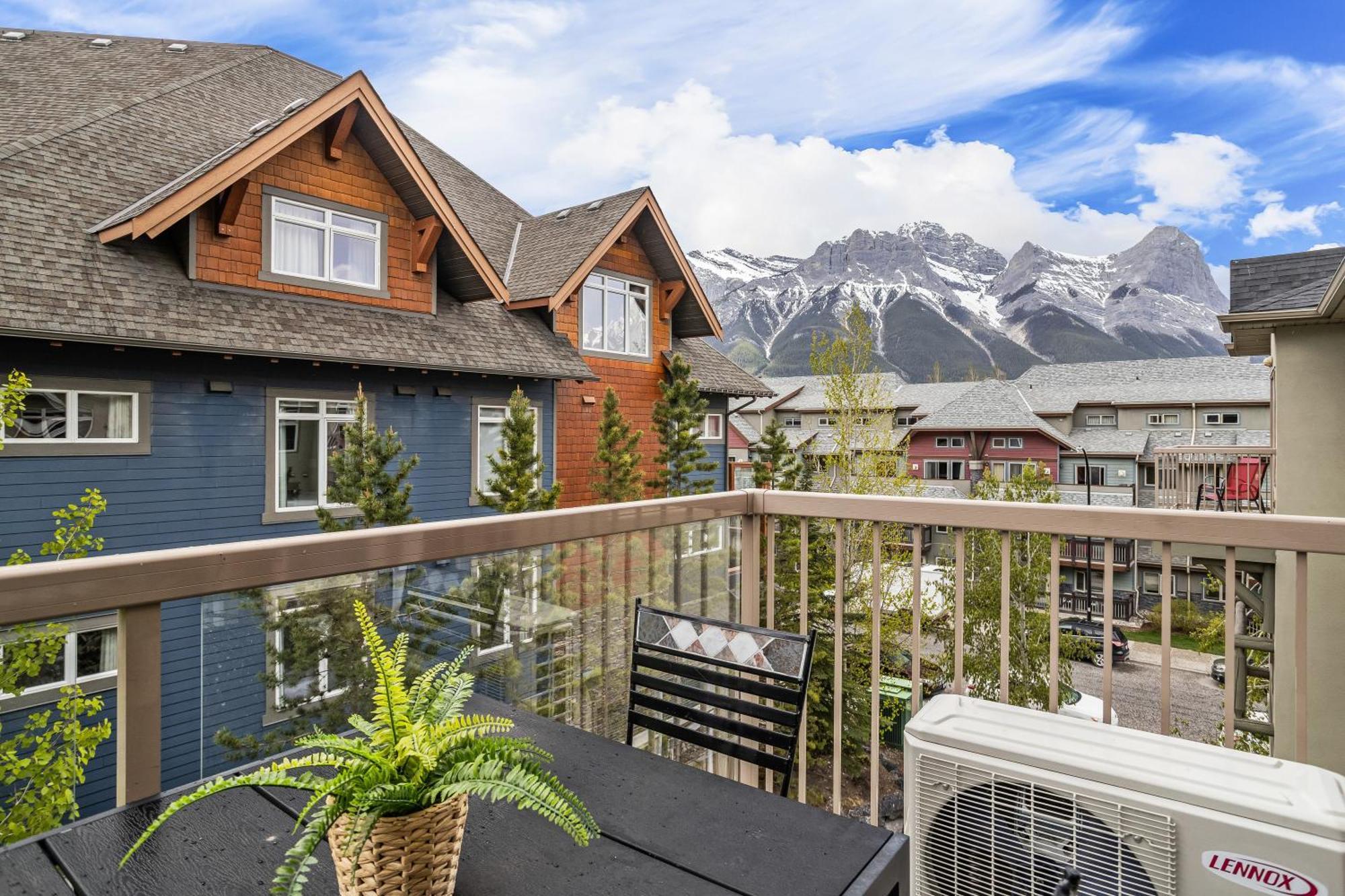 Apartment Charming 1 Bdrm Loft With Views Managed By Little Sister Getaways *